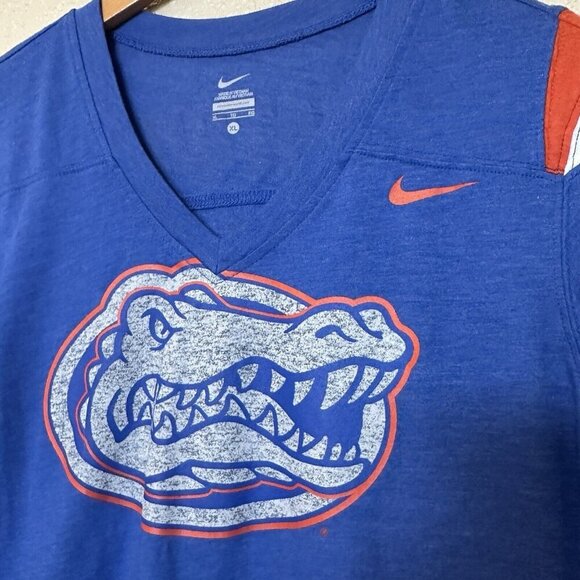 Nike womens short sleeve vneck T-shirt, Florida Gators colors logo Extra Large - Picture 2 of 5